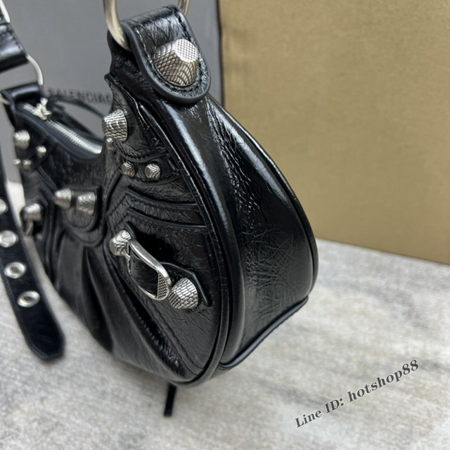 Balenciaga專櫃爆款Le Cagole半月牙腋下包餃子包 巴黎世家經典小號爆裂黑鱷金機車包 fyj1085